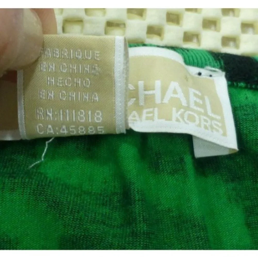 Michael Kors Green & Black Animal Print Long Sleeve Blouse With Gold Chain Accen - Picture 5 of 9